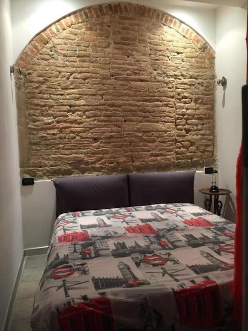 キオッジャCasa Manuela Non Turisti Ma Ospitiアパートメント エクステリア 写真