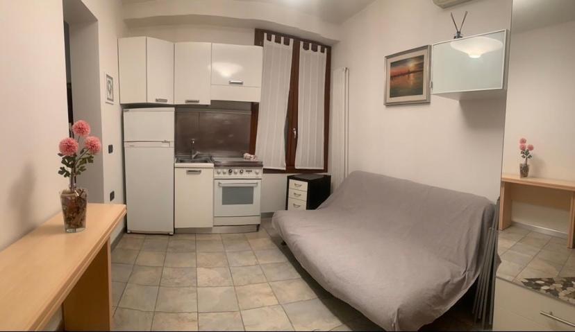 キオッジャCasa Manuela Non Turisti Ma Ospitiアパートメント エクステリア 写真